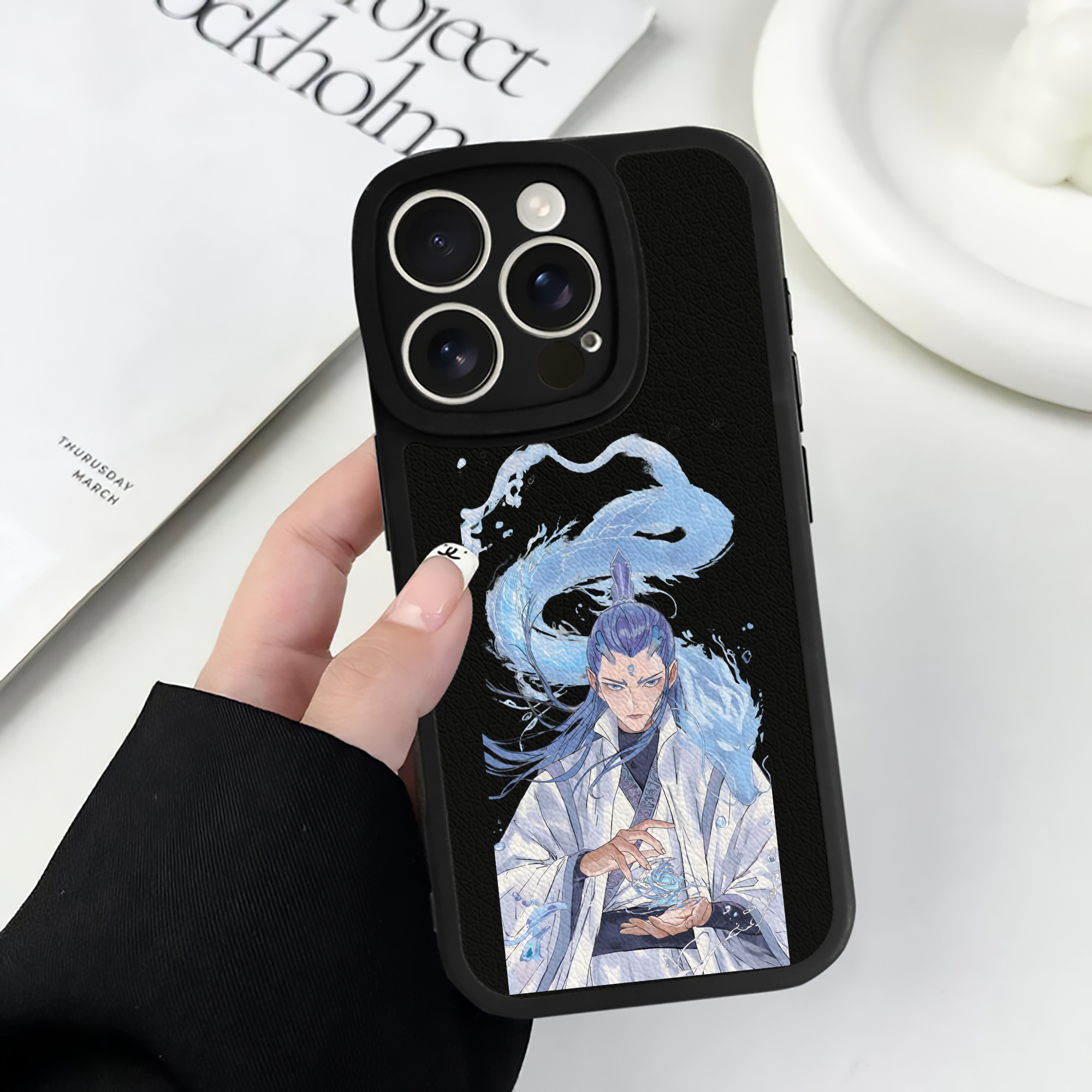（画像用） Ne Zha 2 ナタ 魔童の大暴れ 【iPhone 16シリーズ対応】シリコンスマホケース（レザー調） 材質：シリコン